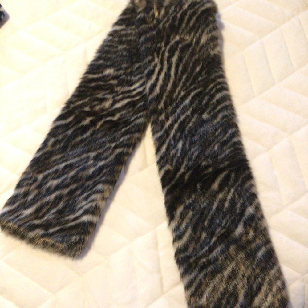 Designer Michael Kors faux fur scarf